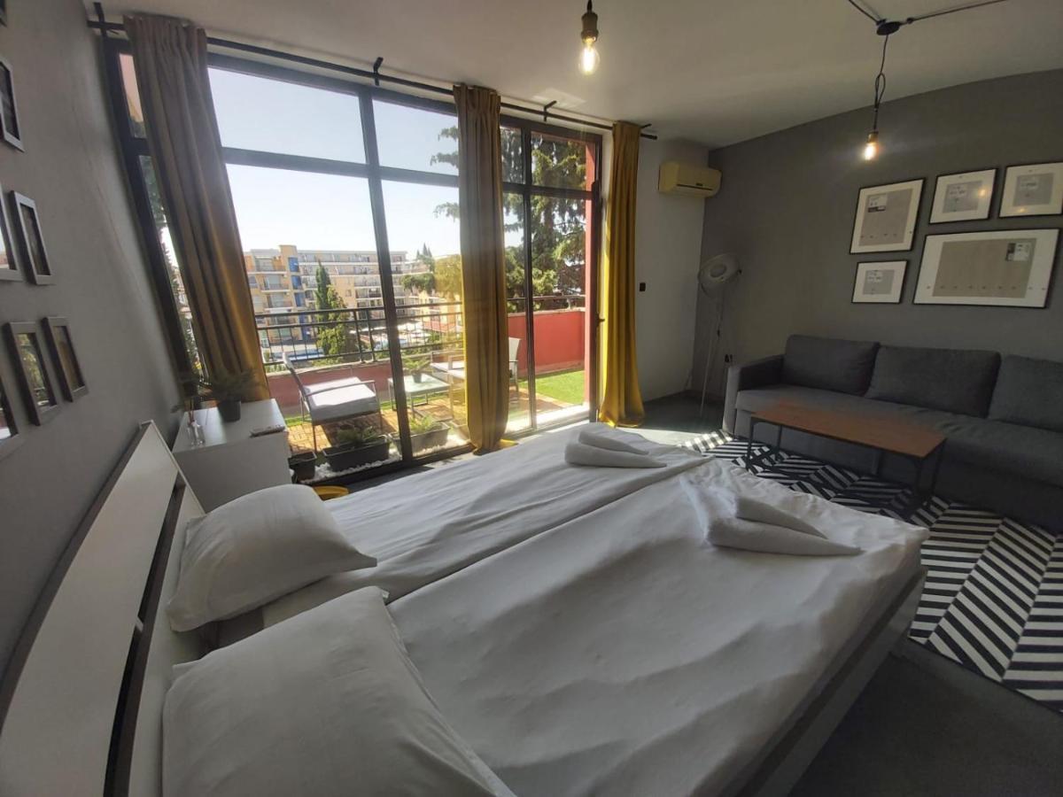 Nobel Private Vip Apartments Слънчев бряг Екстериор снимка